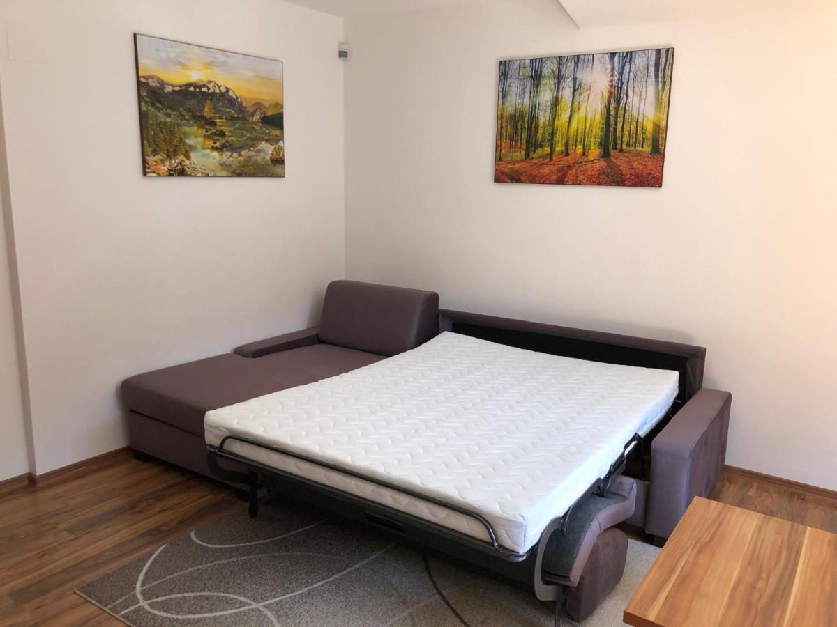 Vila Helena - Apartman Helena 15 Apartment Ruzomberok Ngoại thất bức ảnh