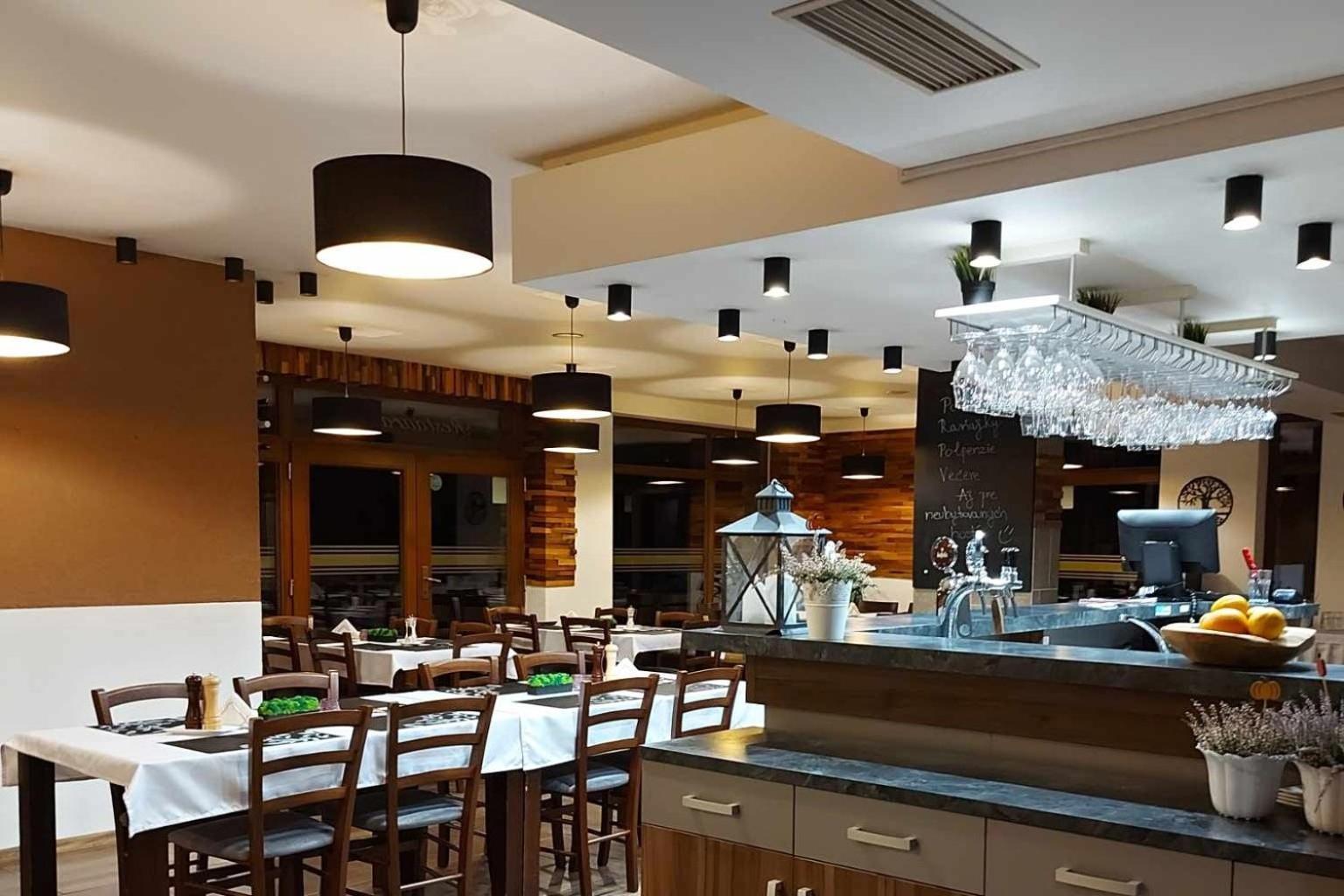 Vila Helena - Apartman Helena 15 Apartment Ruzomberok Ngoại thất bức ảnh