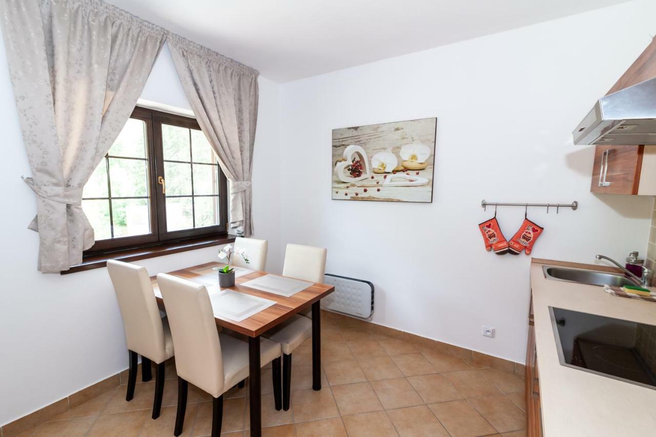 Vila Helena - Apartman Helena 15 Apartment Ruzomberok Ngoại thất bức ảnh